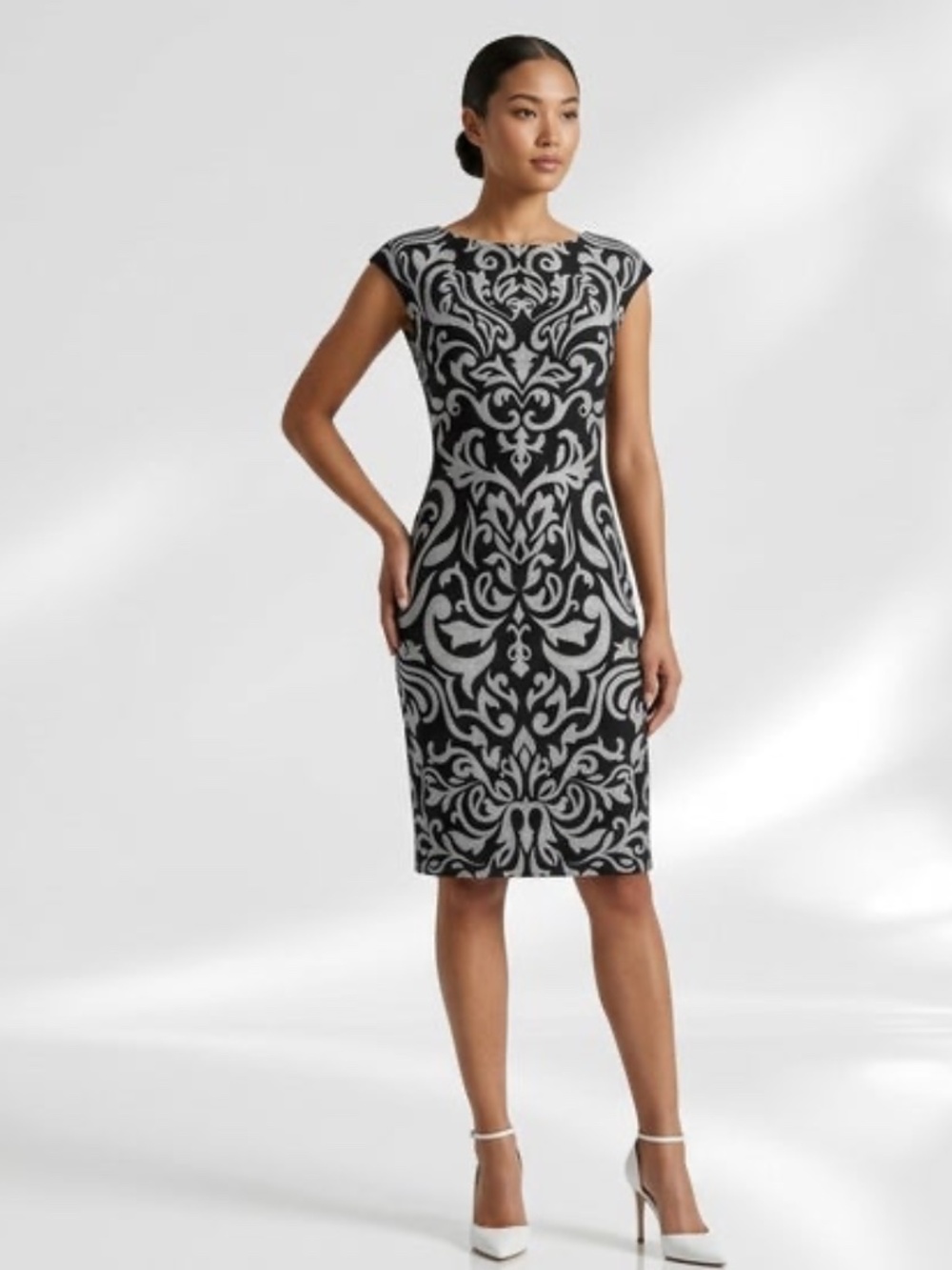Gabby Skye Black and White Paisley Style Dress